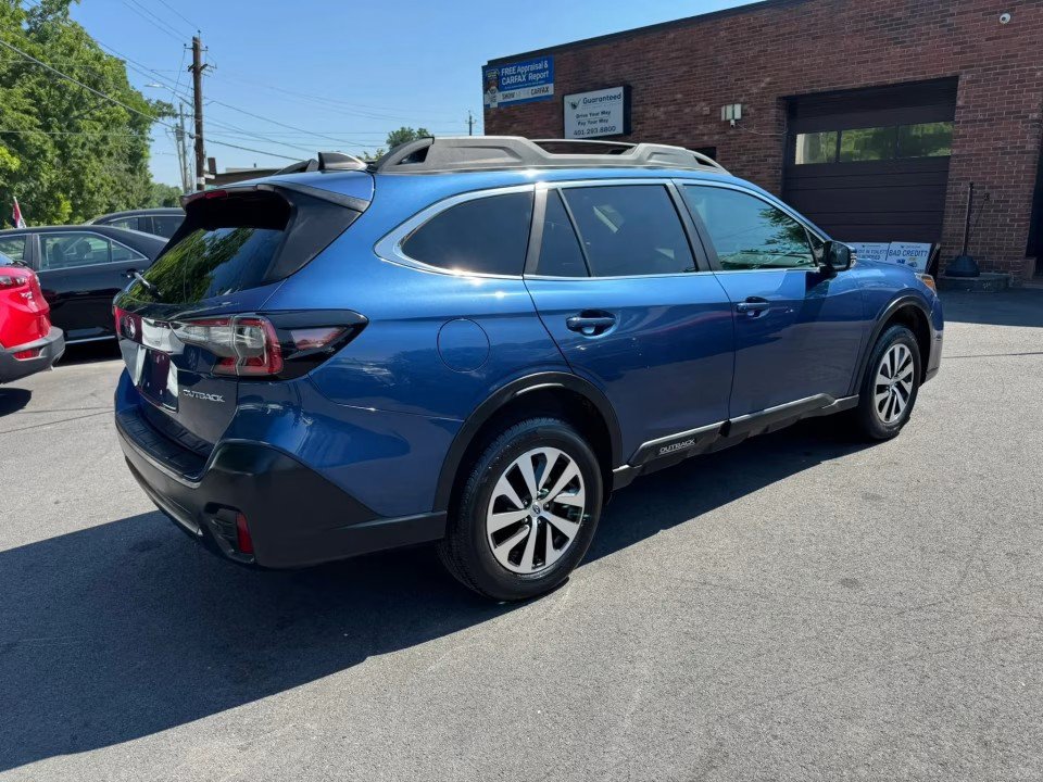 Used 2021 Subaru Outback Premium AWD/4WD image 7