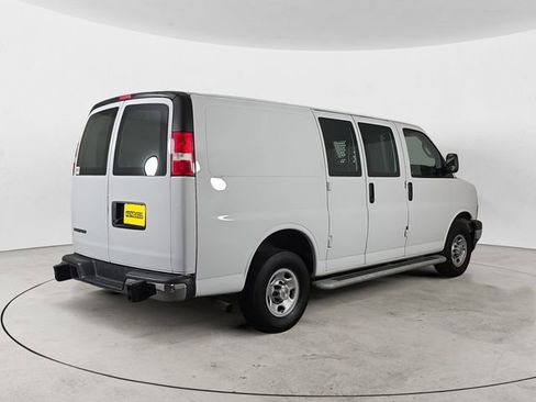 Used 2024 Chevrolet Express 2500 w/ Driver Convenience Package RWD image 5