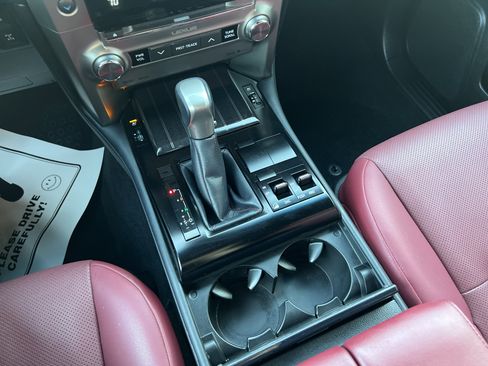 Used 2021 Lexus GX 460 Premium w/ Premium Package image 22