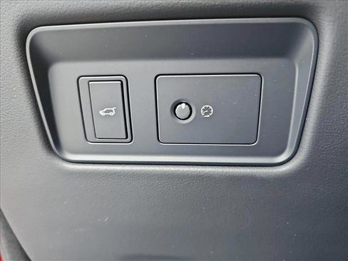 New 2026 Jaguar F-PACE R-Dynamic S image 26