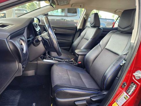 Used 2017 Toyota Corolla SE FWD image 11