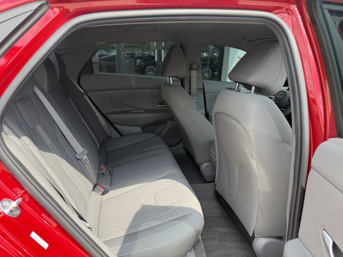 Certified 2022 Hyundai Elantra SEL FWD image 20