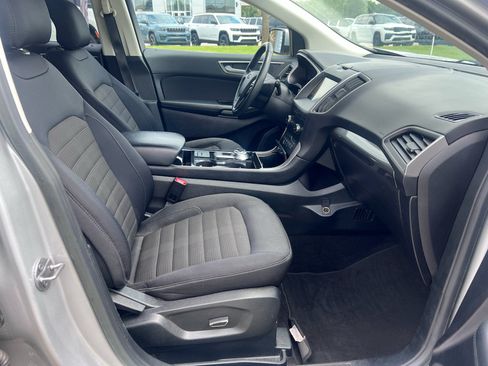 Used 2019 Ford Edge SEL FWD image 13