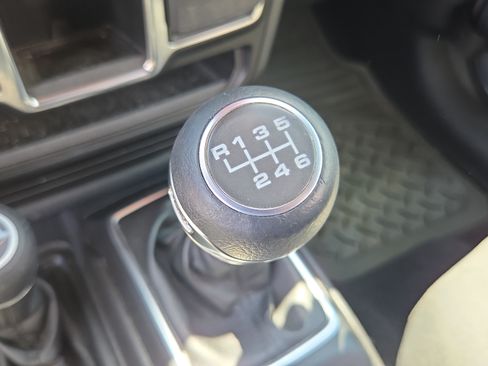 Used 2021 Jeep Wrangler Sport AWD/4WD image 35