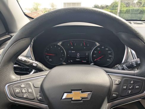 Used 2024 Chevrolet Equinox LT FWD image 33