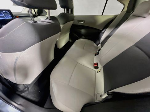 Used 2021 Toyota Corolla LE FWD image 28