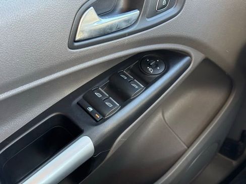 Certified 2020 Ford Transit Connect XLT image 33