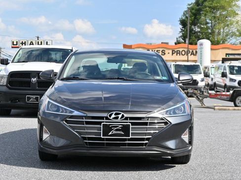 Used 2020 Hyundai Elantra SE FWD image 5