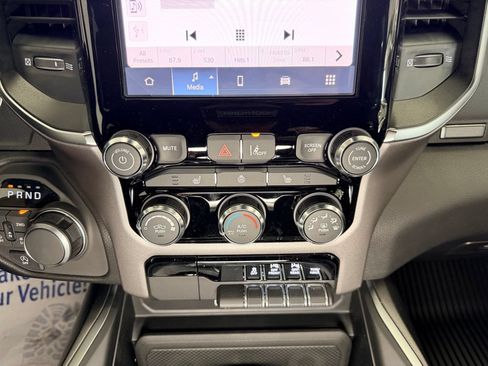 New 2026 RAM 1500 4x4 Crew Cab image 12