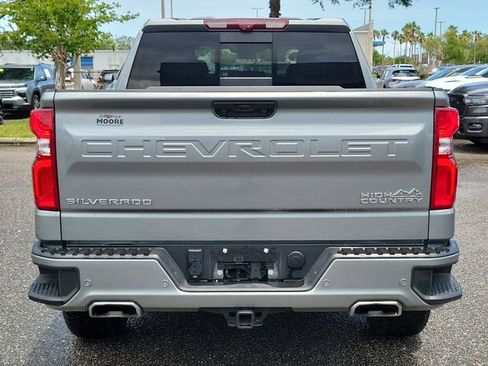 Certified 2025 Chevrolet Silverado 1500 High Country w/ Technology Package AWD/4WD image 11