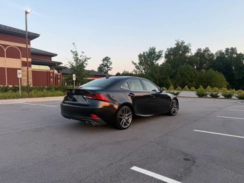Used 2017 Lexus IS 300 AWD w/ Premium Package image 4
