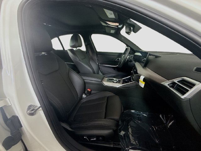 Used 2026 BMW 330i Sedan RWD image 28