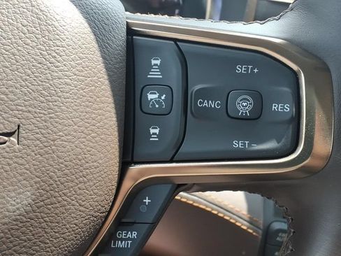 Used 2026 RAM 1500 Limited AWD/4WD image 15