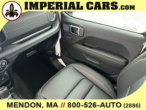 New 2026 Jeep Gladiator Sport image 17