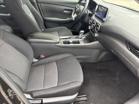 Used 2022 Nissan Sentra SV image 13