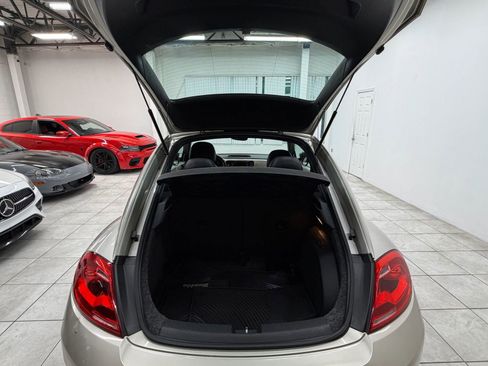 Used 2012 Volkswagen Beetle 2.5 FWD image 16