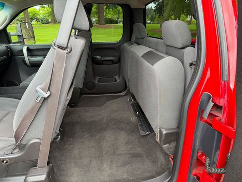 Used 2009 Chevrolet Silverado 2500 LT AWD/4WD image 10