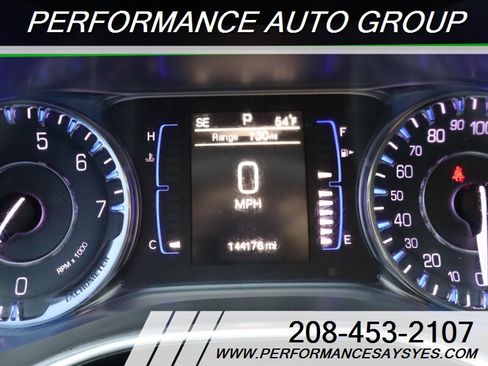 Used 2015 Chrysler 200 Limited image 18