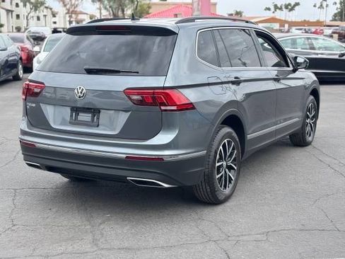 Used 2021 Volkswagen Tiguan SE FWD image 3