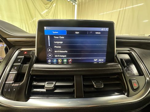 Certified 2021 GMC Yukon SLT w/ SLT Luxury Plus Package AWD/4WD image 29