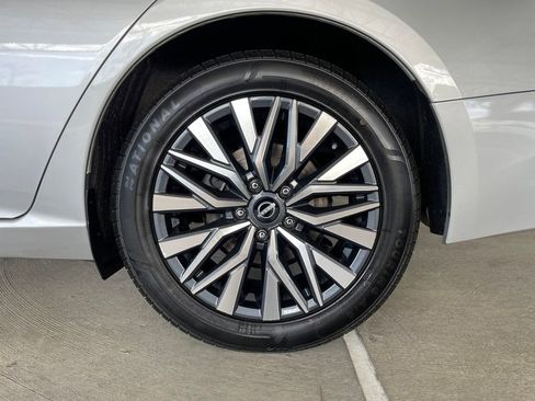 Used 2023 Nissan Altima 2.5 SV image 30