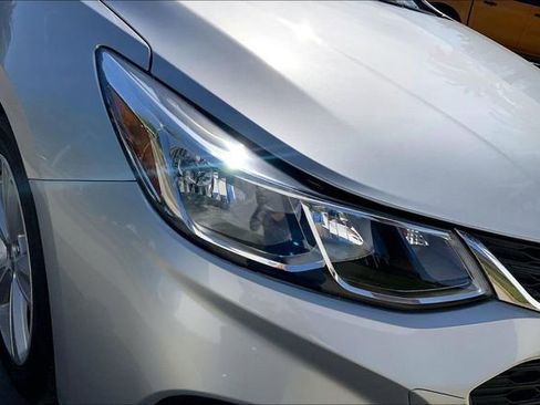 Used 2018 Chevrolet Cruze LS image 27
