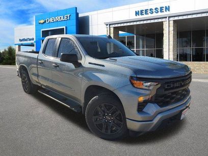 New 2026 Chevrolet Silverado 1500 Custom w/ LPO, Dark Essentials Package