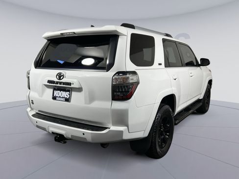 Used 2019 Toyota 4Runner SR5 image 7
