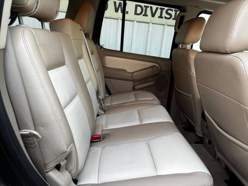 Used 2007 Ford Explorer Eddie Bauer image 13