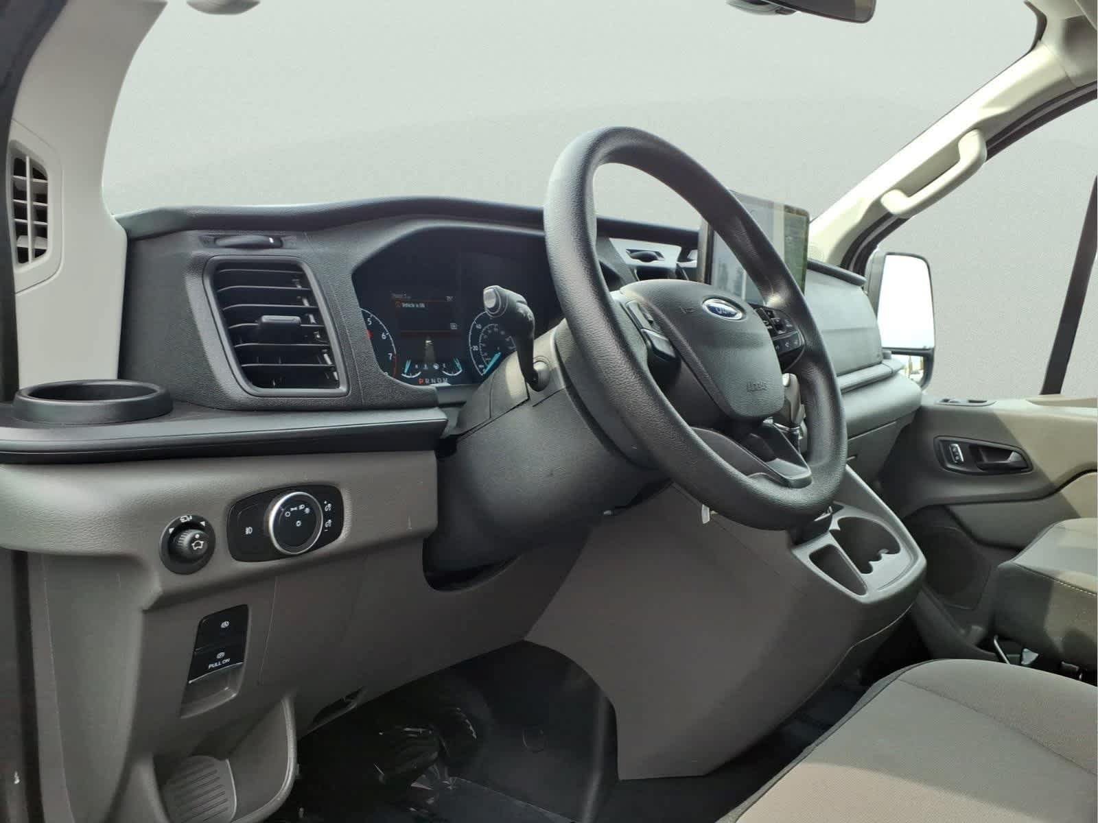 Used 2025 Ford Transit 350 XLT RWD image 16