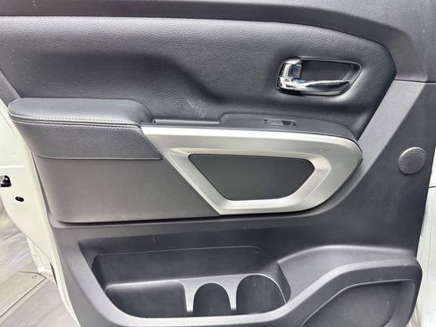 Used 2018 Nissan Titan PRO-4X w/ Pro-4x Utility Package image 17