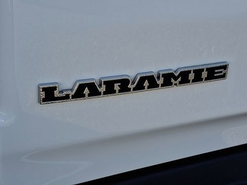 Used 2025 RAM 1500 Laramie image 33