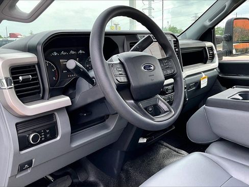 New 2024 Ford F550 2WD Regular Cab Super Duty image 9