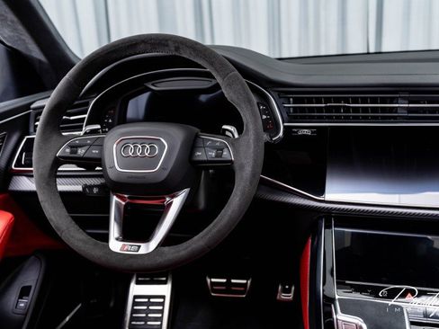 Used 2025 Audi RS Q8 performance image 38