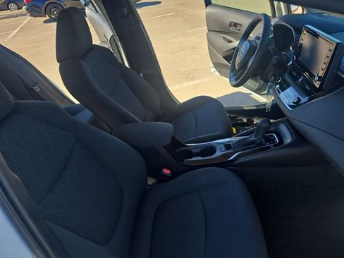 Certified 2022 Toyota Corolla LE image 10