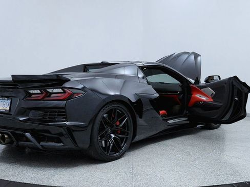 Used 2023 Chevrolet Corvette Z06 image 11