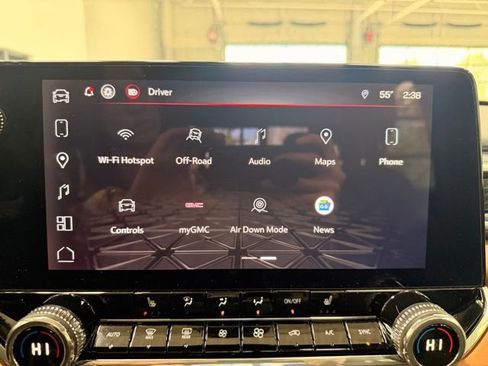 Used 2024 GMC Canyon AT4 w/ Technology Package AWD/4WD image 36