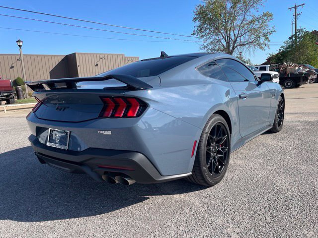 Certified 2026 Ford Mustang GT w/ GT Performance Package RWD image 5