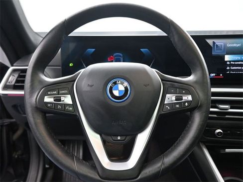 Used 2023 BMW i4 eDrive40 w/ Premium Package image 2