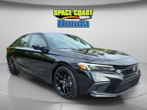 Used 2024 Honda Civic Sport image 1