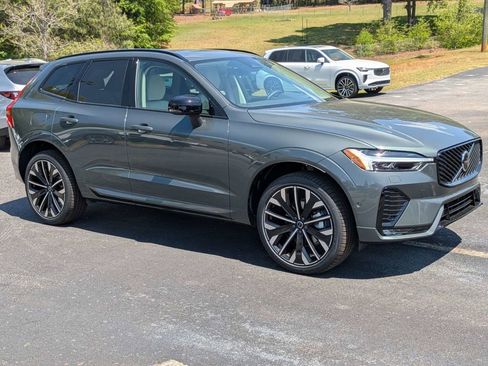 New 2026 Volvo XC60 B5 Ultra w/ Protection Package Premier image 11