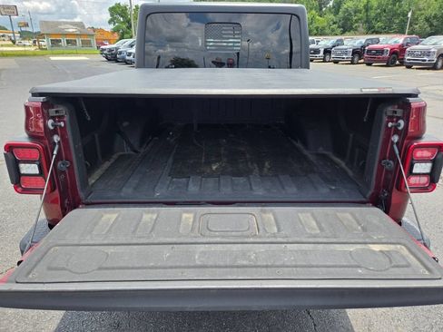 Used 2021 Jeep Gladiator Sport AWD/4WD image 16