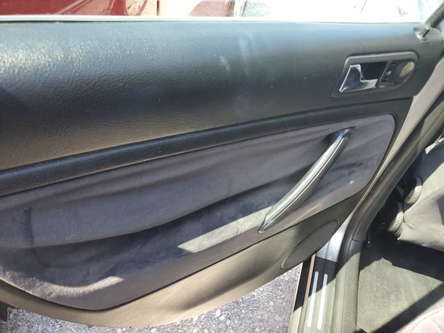 Used 2003 Volkswagen Passat GL FWD image 11