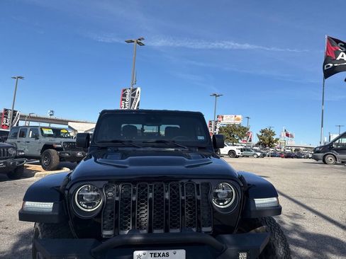Used 2020 Jeep Gladiator Rubicon image 50