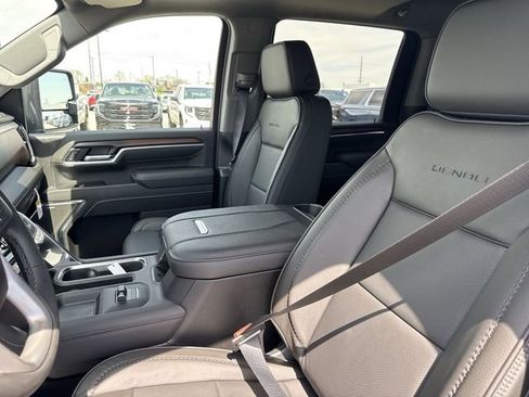 New 2026 GMC Sierra 3500 Denali image 11