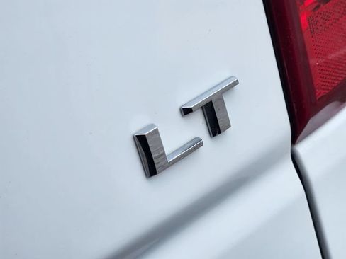 Used 2025 Chevrolet Silverado 1500 LT RWD image 12