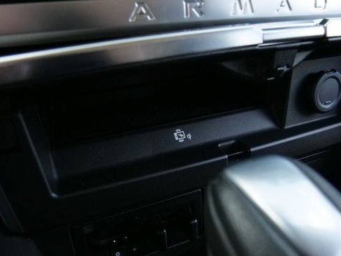 Used 2023 Nissan Armada Platinum w/ Captain's Chairs Package RWD image 19