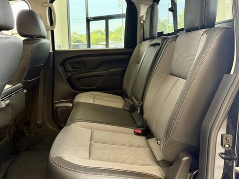 Used 2021 Nissan Titan S w/ S Utility Package RWD image 17