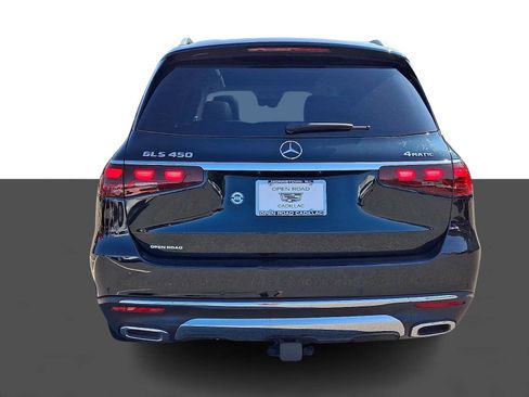 Used 2024 Mercedes-Benz GLS 450 4MATIC image 5