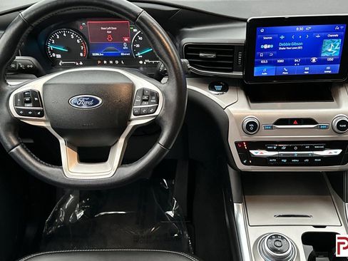Used 2023 Ford Explorer XLT w/ Equipment Group 202A image 17
